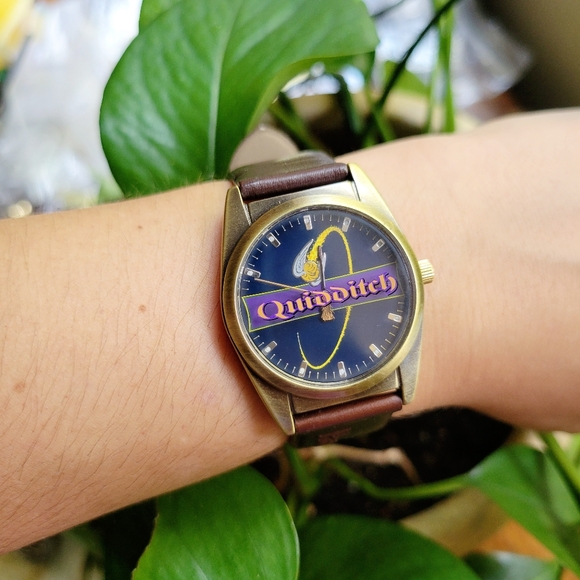 Harry Potter Quidditch Watch - Picture 7 of 13
